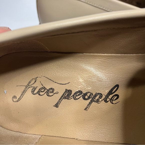 Free people Lyra lug sole loafers tan Leather black womens size 36.5 trendy Y2K - Picture 9 of 9
